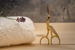 助産師になるにはどんな資格やステップが必要ですか？