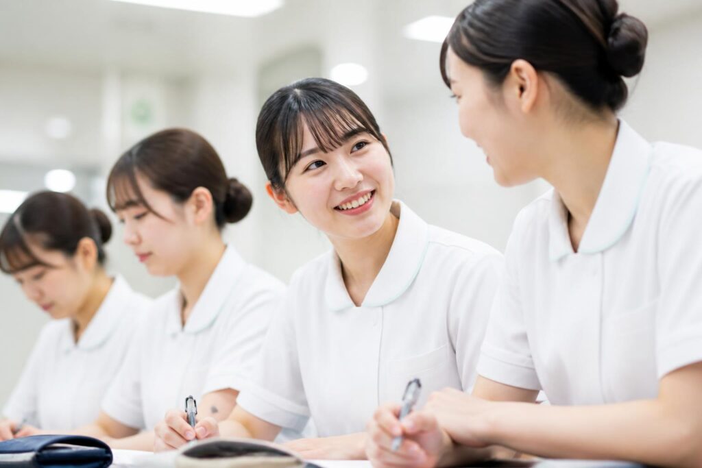 訪問看護の資格を取得するために必要なステップは？